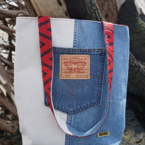 Merondom Tote – Carry a Piece of Sabah with You