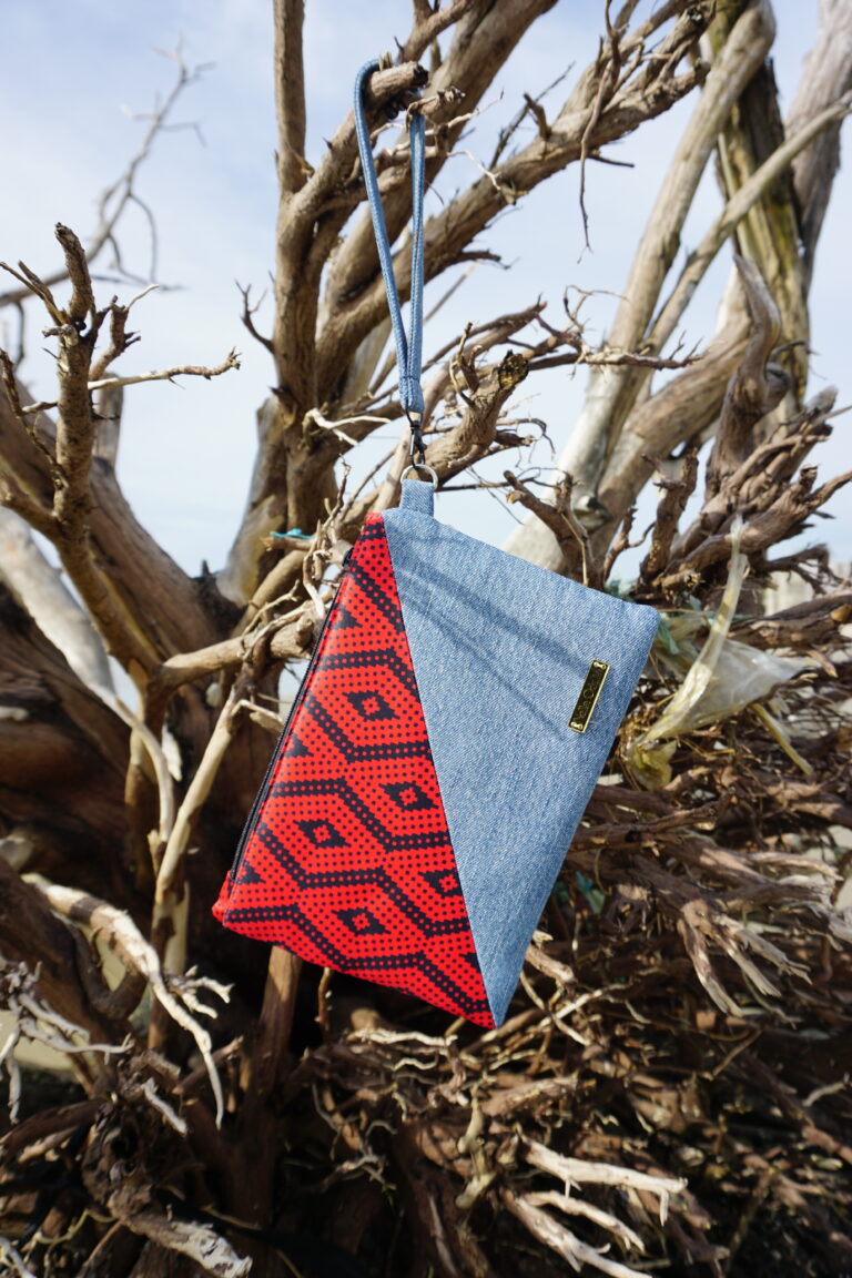 Gelinggang Pouch – A Piece of Heritage in Your Hands